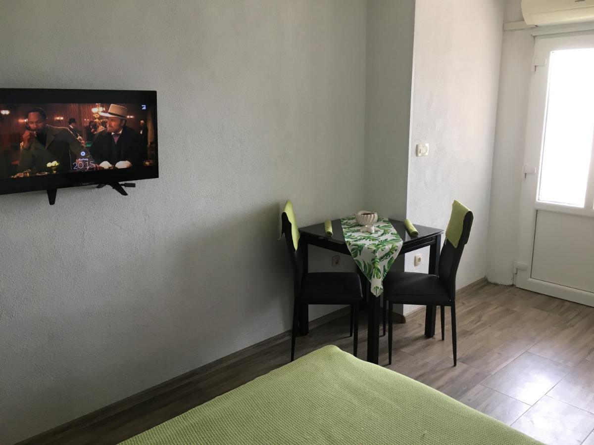 Апартаменти Studio Apartman Jojo Сень Екстер'єр фото